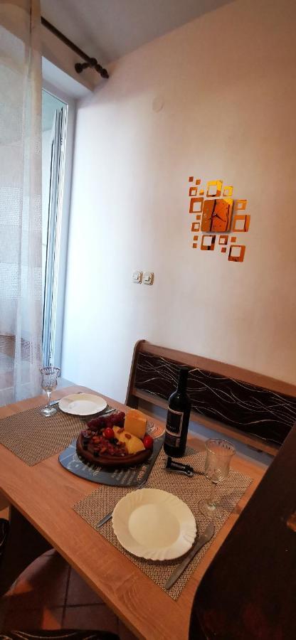 Apartmani Marija โคลัน ภายนอก รูปภาพ