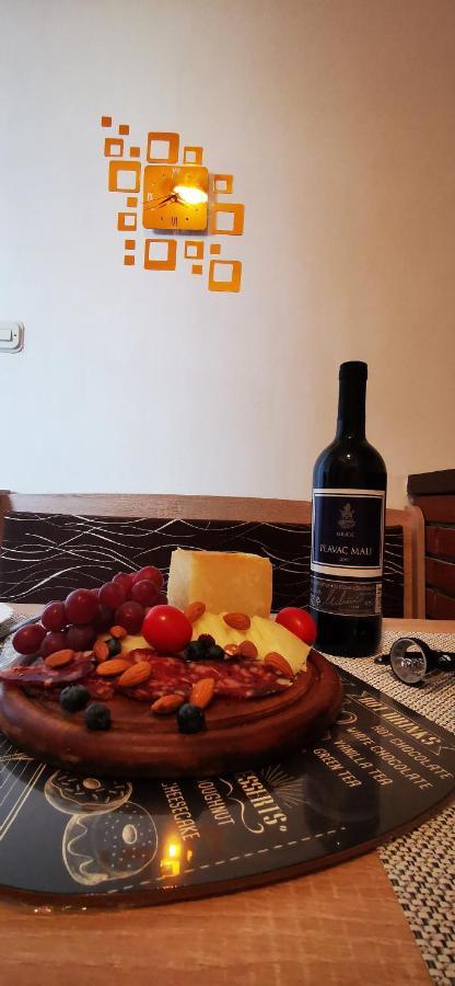 Apartmani Marija โคลัน ภายนอก รูปภาพ