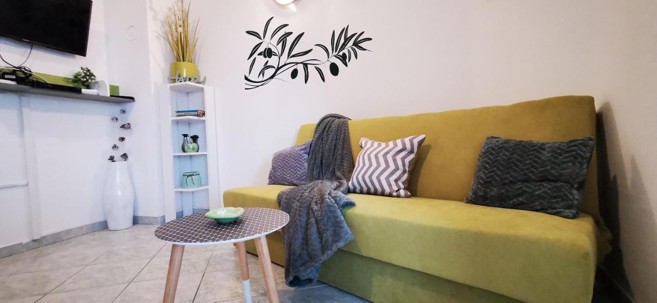 Apartmani Marija โคลัน ภายนอก รูปภาพ