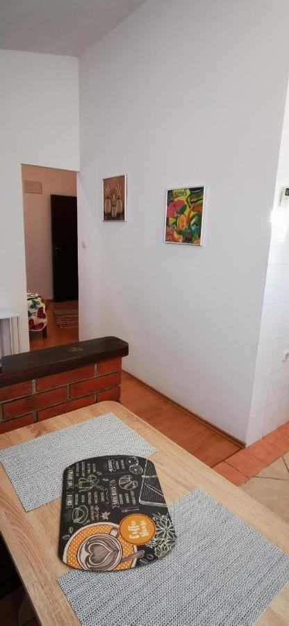 Apartmani Marija โคลัน ภายนอก รูปภาพ