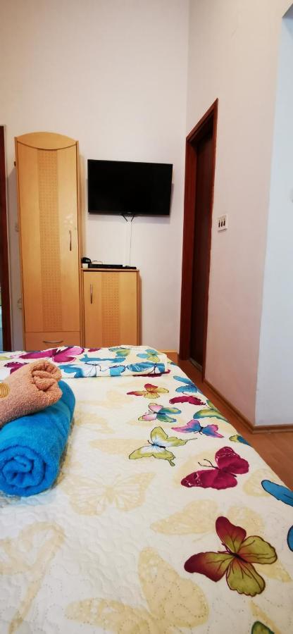 Apartmani Marija โคลัน ภายนอก รูปภาพ