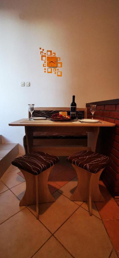 Apartmani Marija โคลัน ภายนอก รูปภาพ