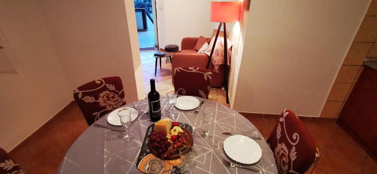 Apartmani Marija โคลัน ภายนอก รูปภาพ